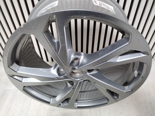 bontott AUDI E-TRON Alufelni (1 db)