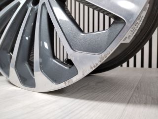 bontott AUDI E-TRON Alufelni Szett