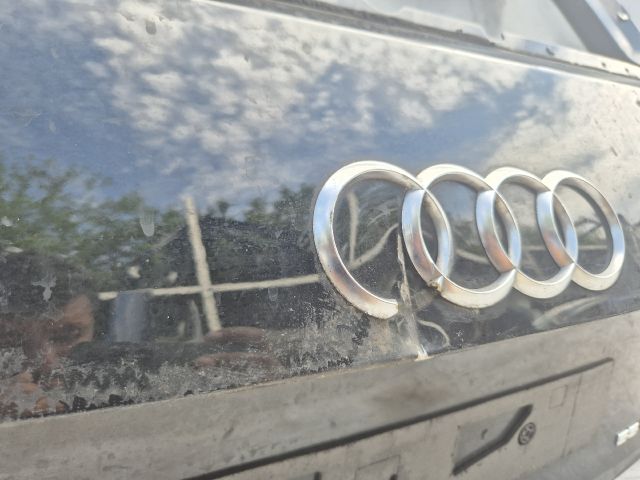 bontott AUDI E-TRON Csomagtérajtó (Üres lemez)