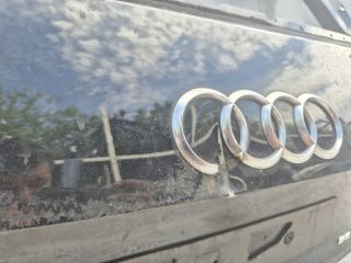 bontott AUDI E-TRON Csomagtérajtó (Üres lemez)