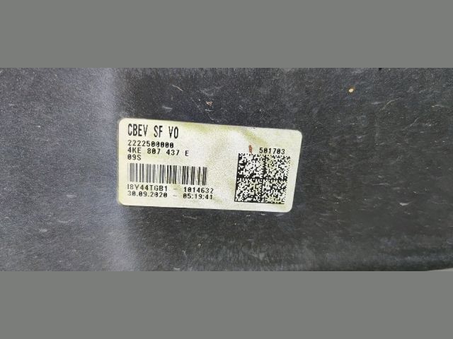 bontott AUDI E-TRON Első Lökhárító (Üresen)