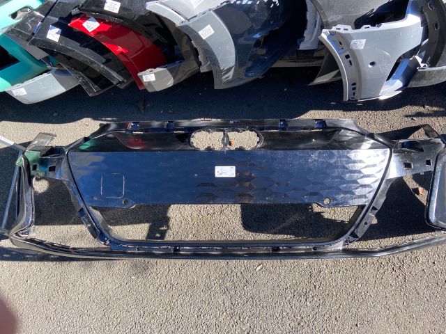 bontott AUDI E-TRON Első Lökhárító (Üresen)