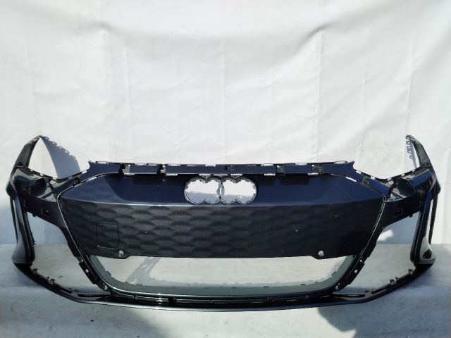 bontott AUDI E-TRON Első Lökhárító (Üresen)