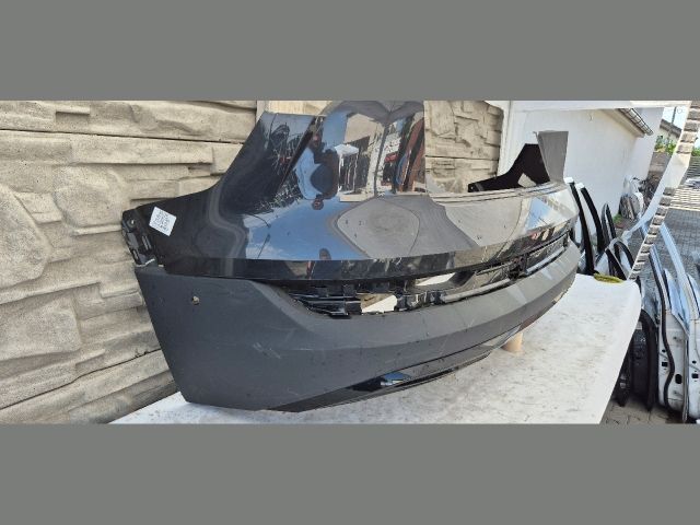 bontott AUDI E-TRON Hátsó Lökhárító (Üresen)