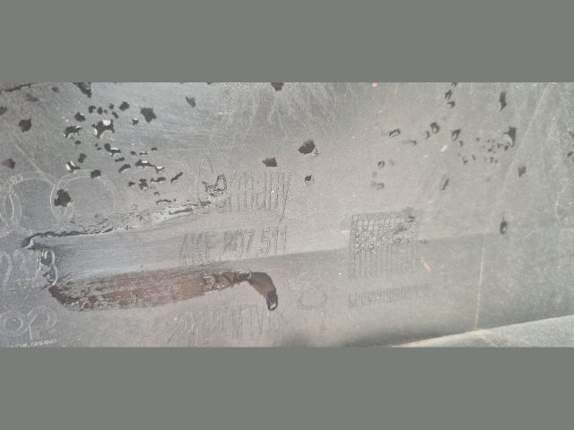 bontott AUDI E-TRON Hátsó Lökhárító (Üresen)