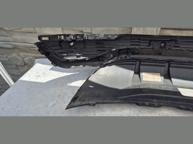 bontott AUDI E-TRON Hátsó Lökhárító (Üresen)