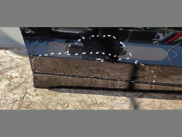 bontott AUDI E-TRON Jobb első Ajtó (Üres lemez)