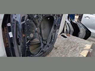 bontott AUDI E-TRON Jobb hátsó Ajtó (Üres lemez)
