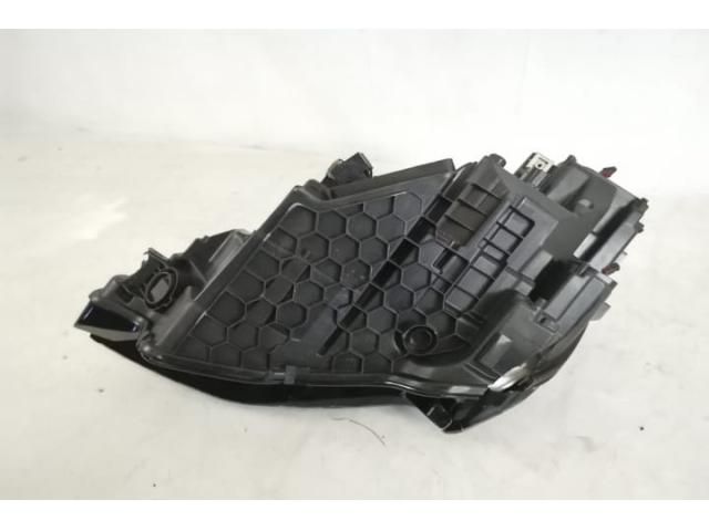 bontott AUDI E-TRON Jobb Ledes Fényszóró