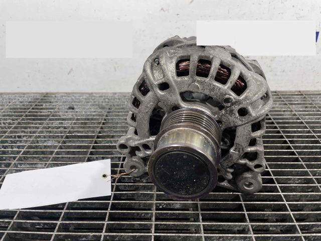 bontott AUDI Q2 Generátor