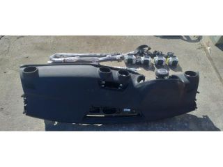 bontott AUDI Q2 Biztosítéktábla Motortér