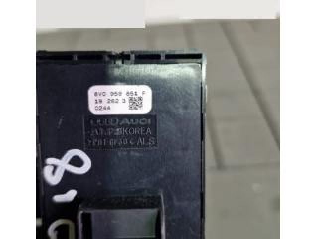 bontott AUDI Q2 Ablakemelő Kapcsoló Négyes / Kettes