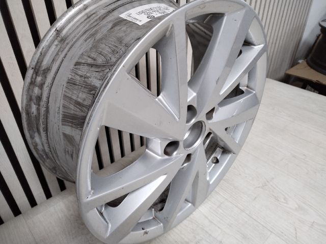 bontott AUDI Q2 Alufelni (1 db)