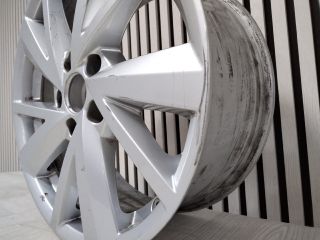 bontott AUDI Q2 Alufelni (1 db)