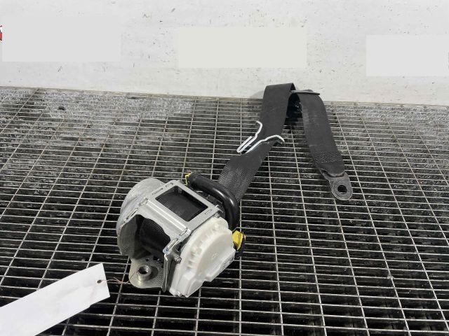 bontott AUDI Q2 Bal első Biztonsági Öv