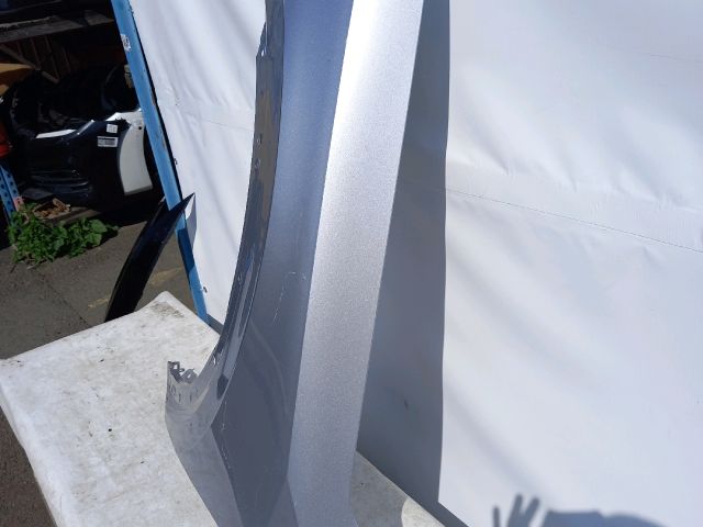 bontott AUDI Q2 Bal első Sárvédő