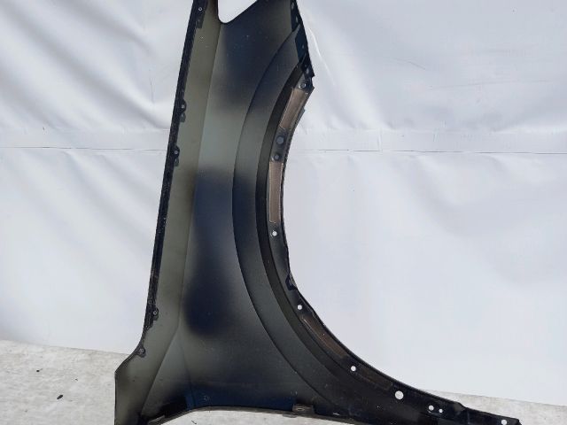 bontott AUDI Q2 Bal első Sárvédő