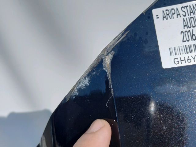 bontott AUDI Q2 Bal első Sárvédő