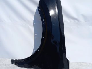 bontott AUDI Q2 Bal első Sárvédő