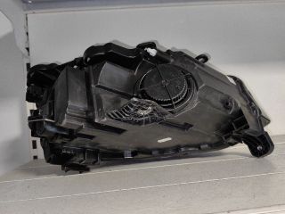 bontott AUDI Q2 Bal Fényszóró