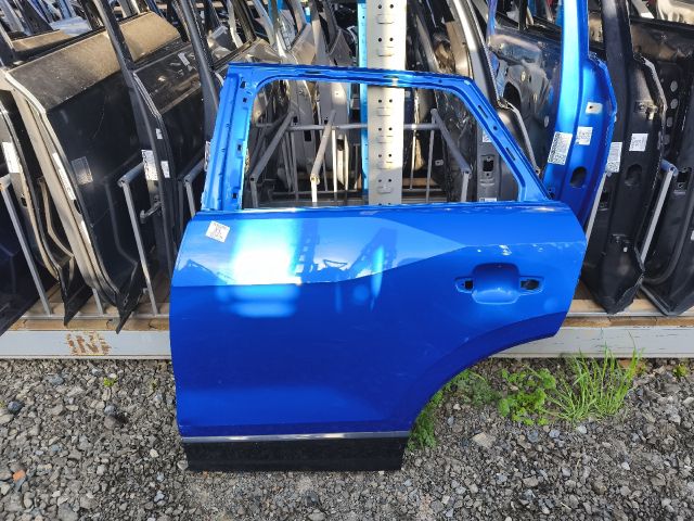 bontott AUDI Q2 Bal hátsó Ajtó (Üres lemez)