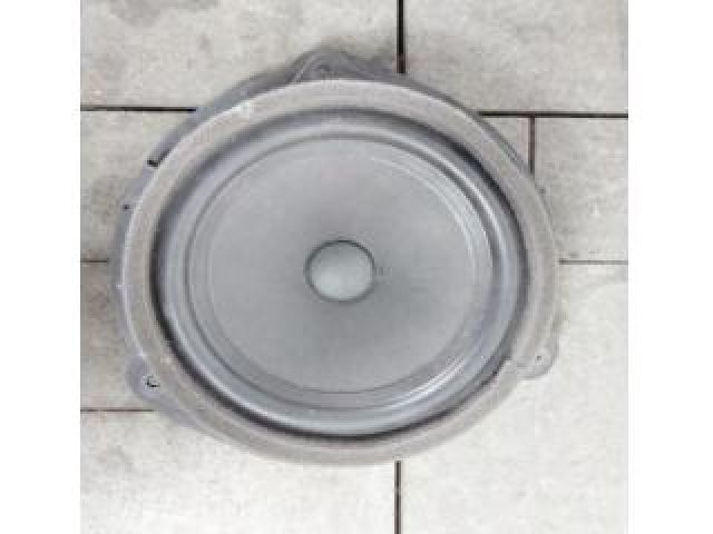 bontott AUDI Q2 Bal hátsó Hangszóró