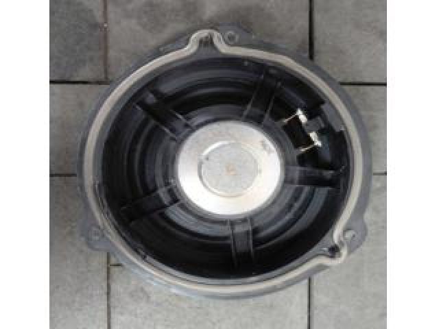 bontott AUDI Q2 Bal hátsó Hangszóró