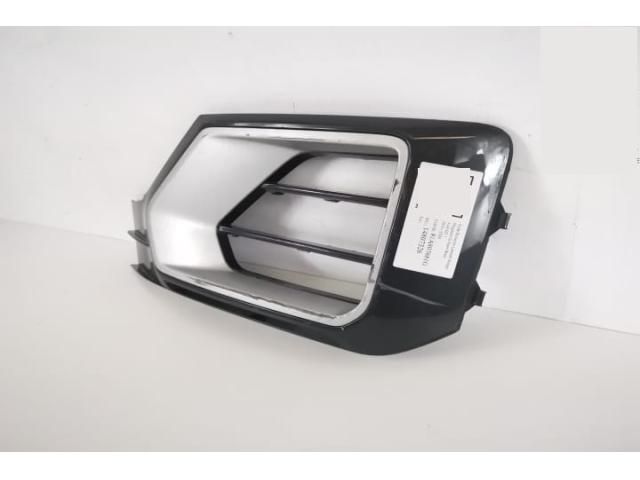 bontott AUDI Q2 Bal Ködlámpa Rács