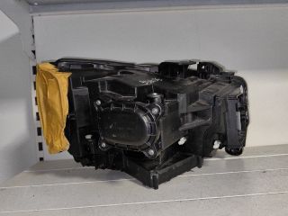 bontott AUDI Q2 Bal Ledes Fényszóró