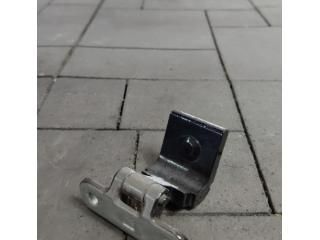 bontott AUDI Q2 Csomagtérajtó Jobb Zsanér