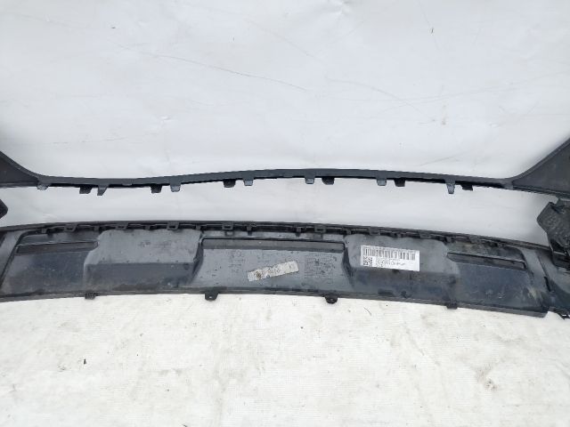 bontott AUDI Q2 Első Lökhárító (Üresen)