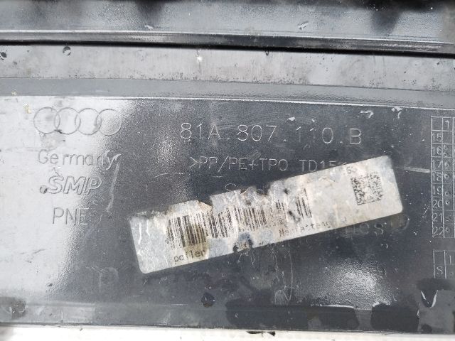 bontott AUDI Q2 Első Lökhárító (Üresen)