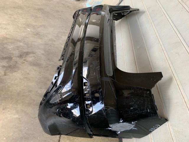 bontott AUDI Q2 Hátsó Lökhárító (Üresen)