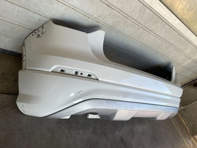 bontott AUDI Q2 Hátsó Lökhárító (Üresen)