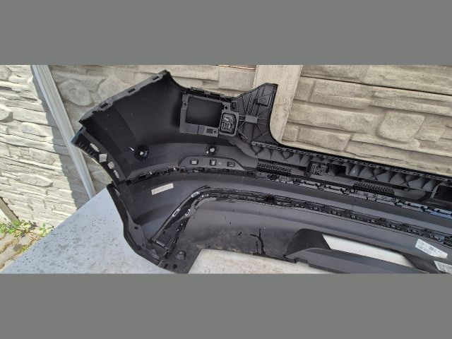 bontott AUDI Q2 Hátsó Lökhárító (Üresen)