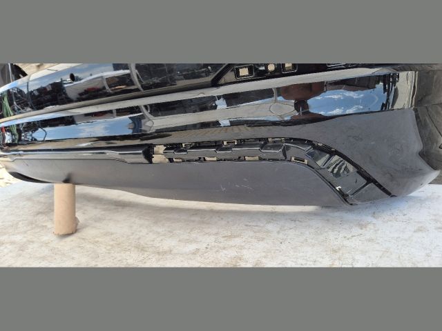 bontott AUDI Q2 Hátsó Lökhárító (Üresen)