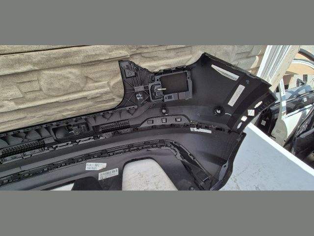 bontott AUDI Q2 Hátsó Lökhárító (Üresen)