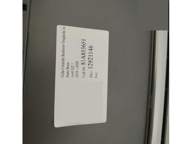 bontott AUDI Q2 Hűtőrács