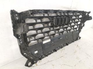 bontott AUDI Q2 Hűtőrács
