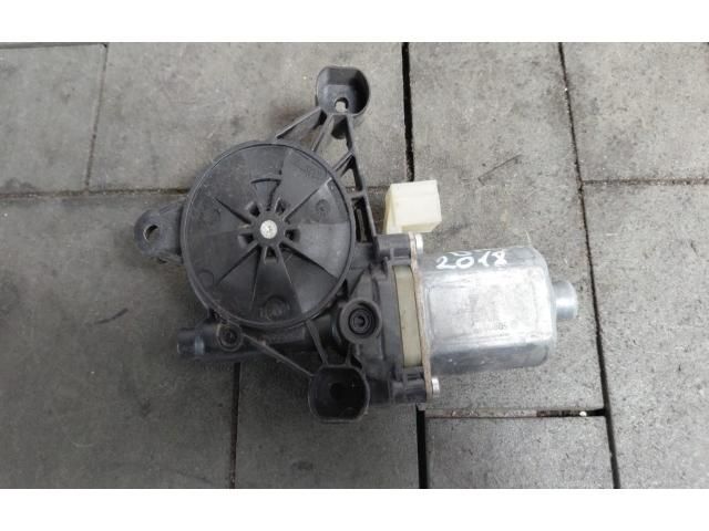 bontott AUDI Q2 Jobb első Ablakemelő Motor