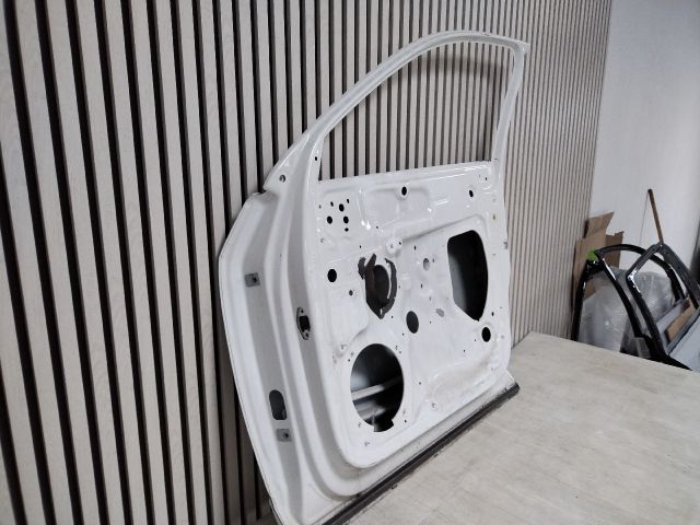 bontott AUDI Q2 Jobb első Ajtó (Üres lemez)