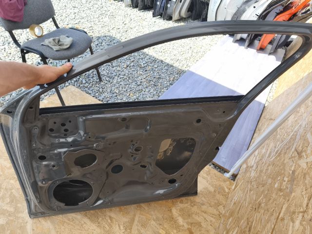 bontott AUDI Q2 Jobb első Ajtó (Üres lemez)