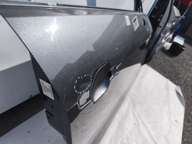 bontott AUDI Q2 Jobb első Ajtó (Üres lemez)