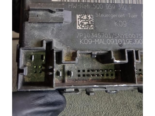 bontott AUDI Q2 Jobb első Ajtó Vezérlőegység