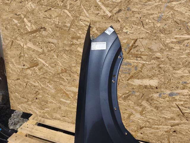 bontott AUDI Q2 Jobb első Sárvédő