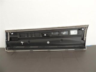 bontott AUDI Q2 Jobb hátsó Ajtó Díszléc