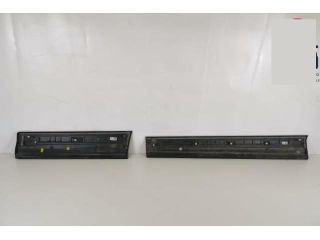 bontott AUDI Q2 Jobb hátsó Ajtó Díszléc