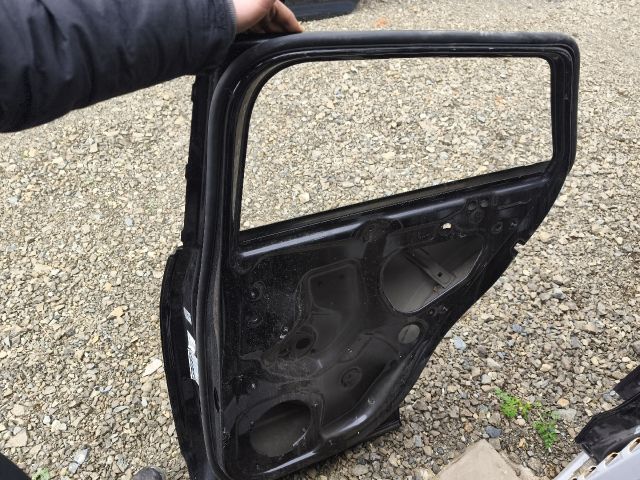 bontott AUDI Q2 Jobb hátsó Ajtó (Üres lemez)