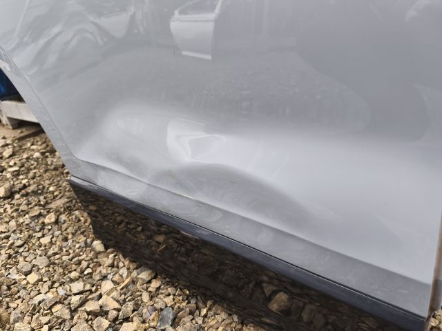 bontott AUDI Q2 Jobb hátsó Ajtó (Üres lemez)