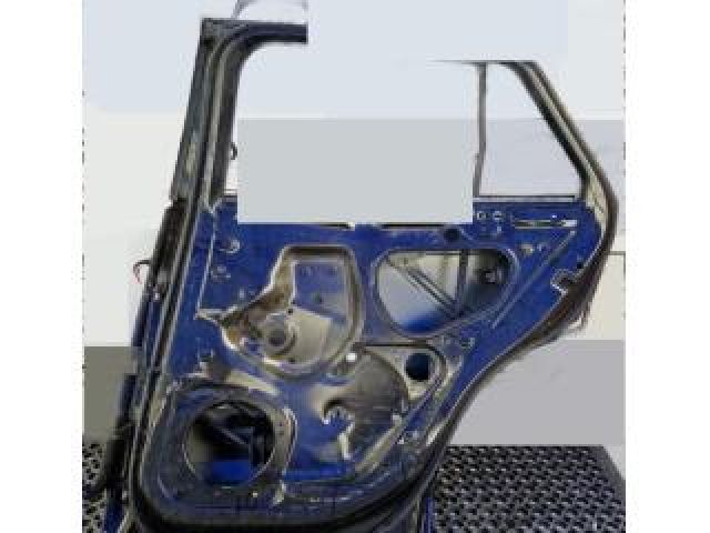 bontott AUDI Q2 Jobb hátsó Ajtó (Üres lemez)